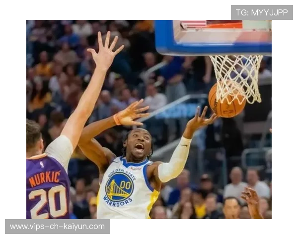 勇士背靠背迎战太阳，库里三分火力全开助球队取胜